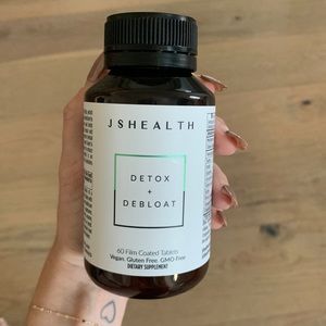 DETOX + DEBLOAT - BRAND NEW / UNOPENED ONE MONTH SUPPLY